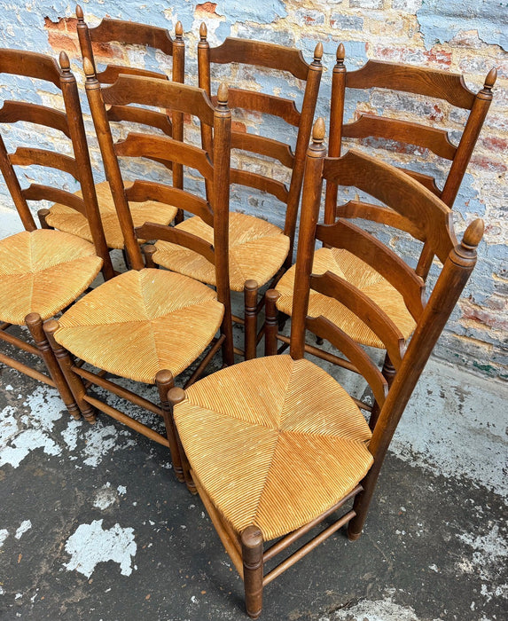6 chaises rustiques