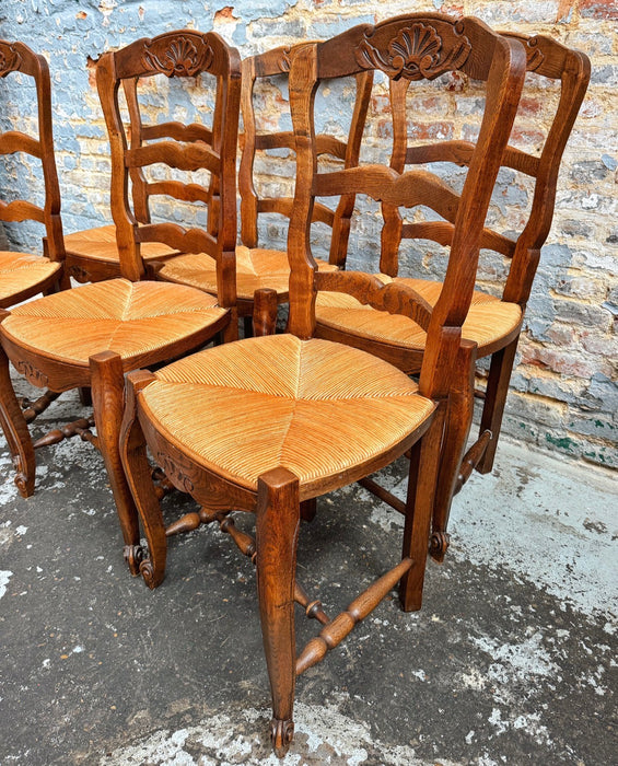 6 chaises néo-rustiques