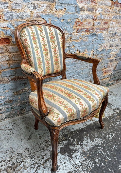 Fauteuil Louis XV