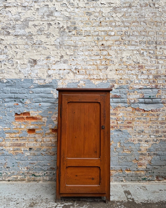 Bonnetière en sapin