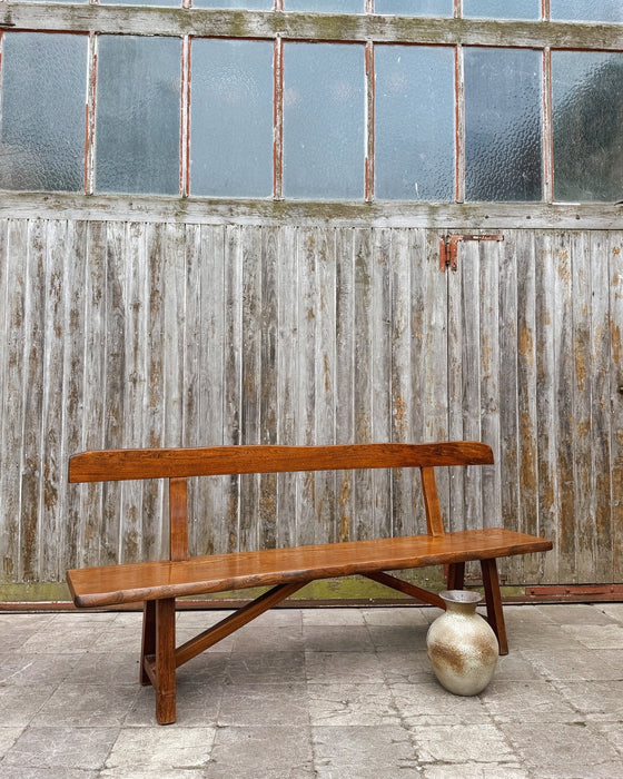 Banc brutaliste