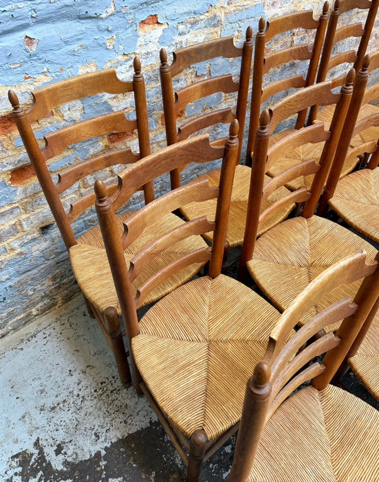 Série de 8 chaises