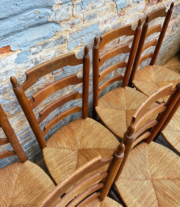 Série de 8 chaises
