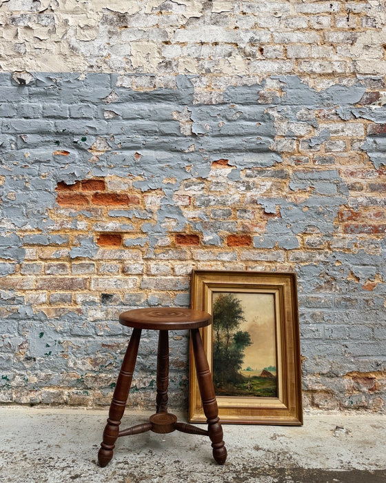 Tabouret tripode