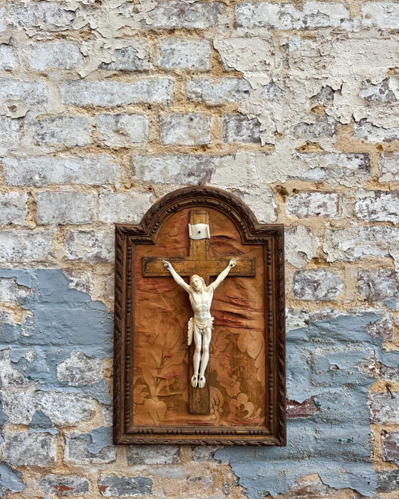 Christ en ivoire