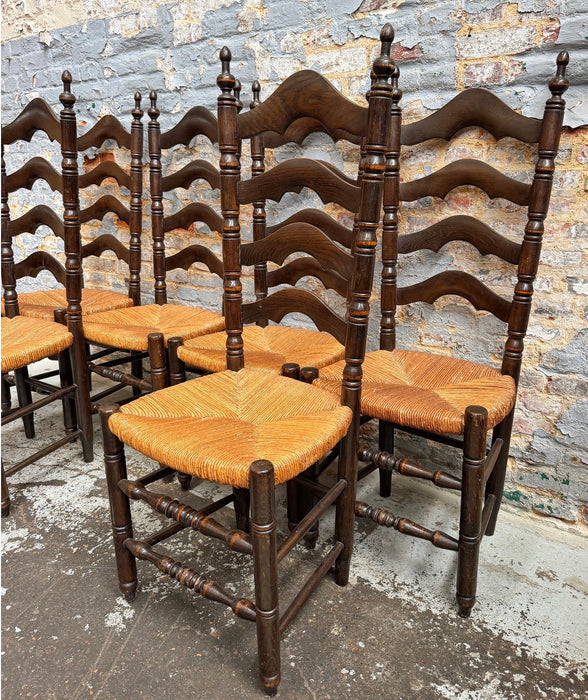 Série de chaises