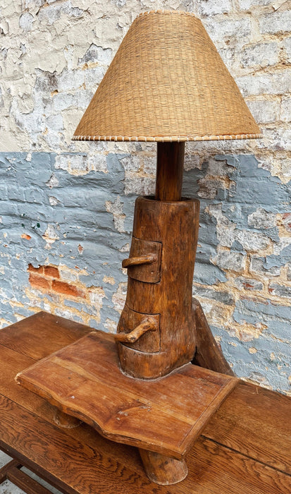 Lampe brutaliste