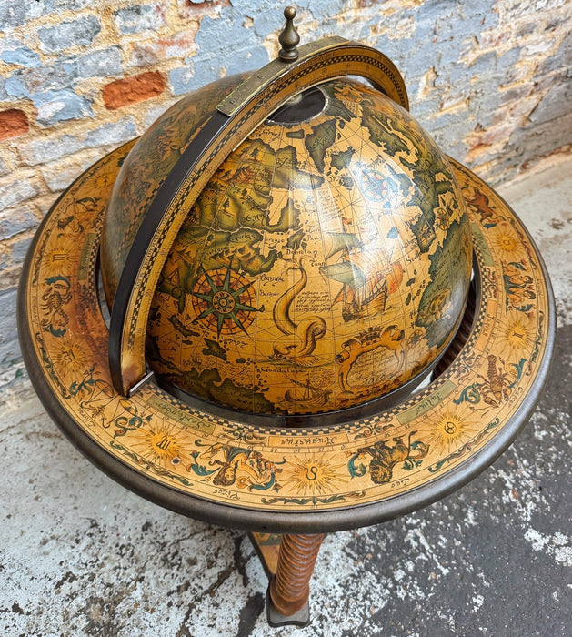 Bar mappemonde