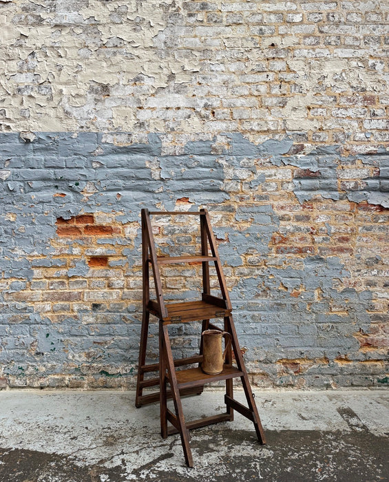 Chaise-escabeau