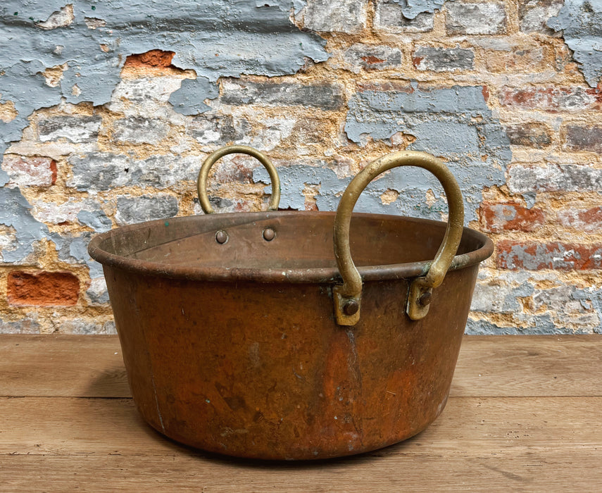 Bassine en cuivre