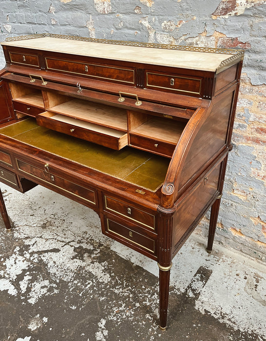 Louis XVI desk