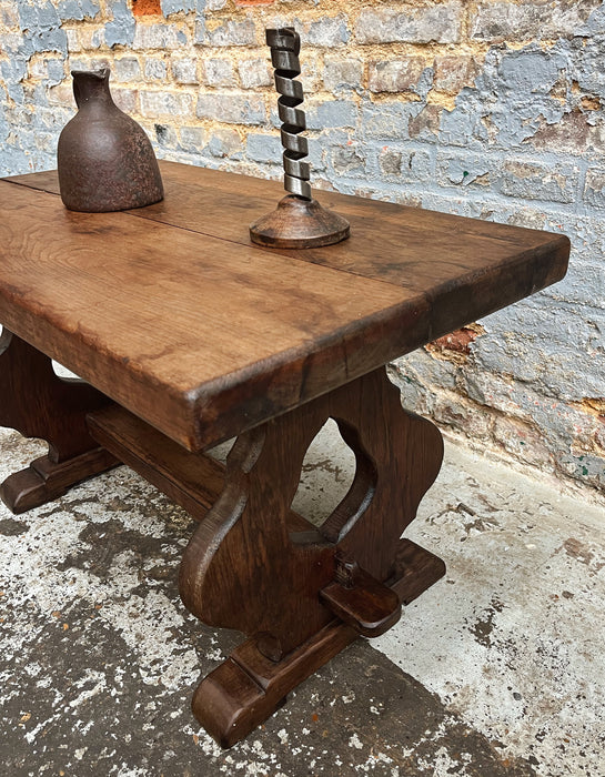 Table basse monastère