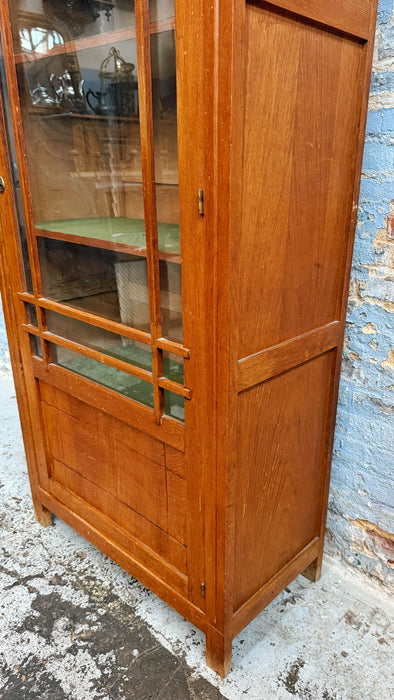 Vitrine années 30