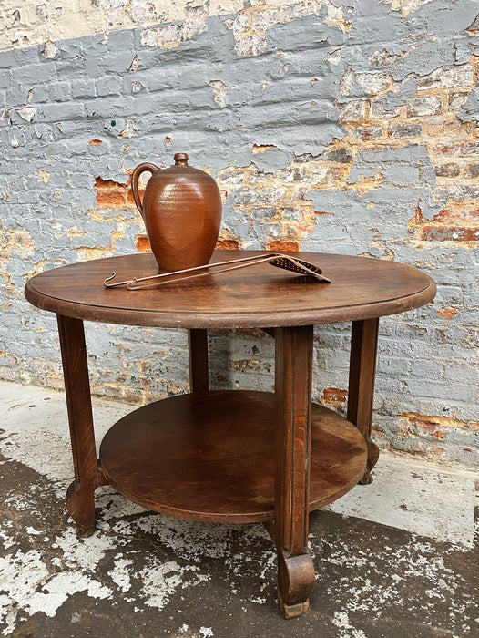 Oak pedestal table