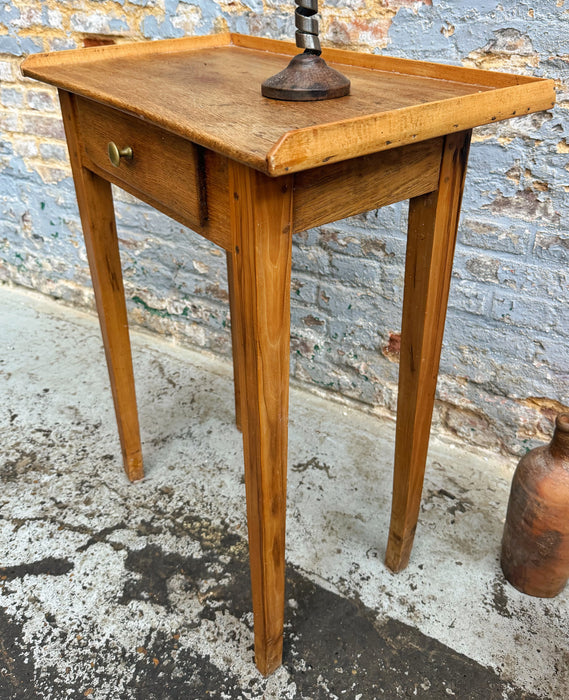 Table d'appoint