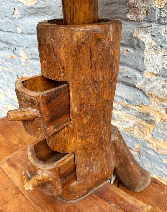 Lampe brutaliste
