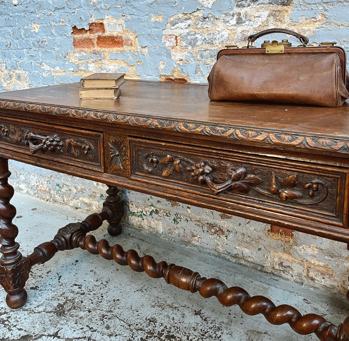 Louis XIII desk