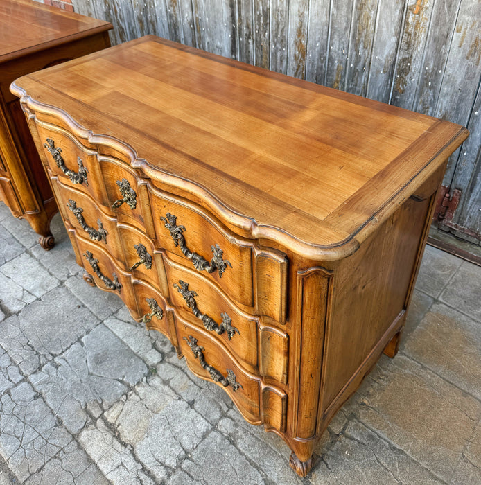 Paire de commodes