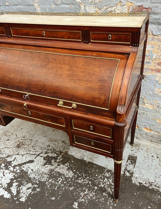 Louis XVI desk