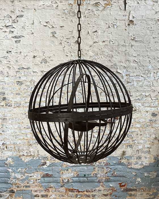 Suspension en fer forgé