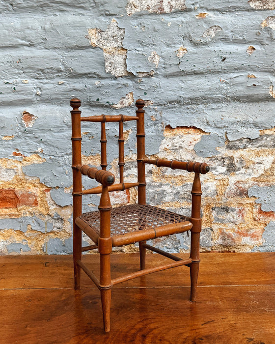 Ensemble meubles de poupée