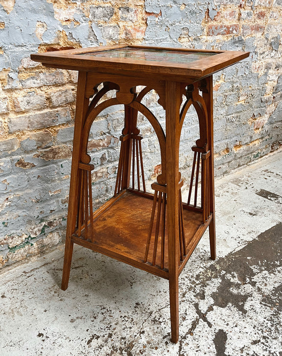 Oak pedestal table