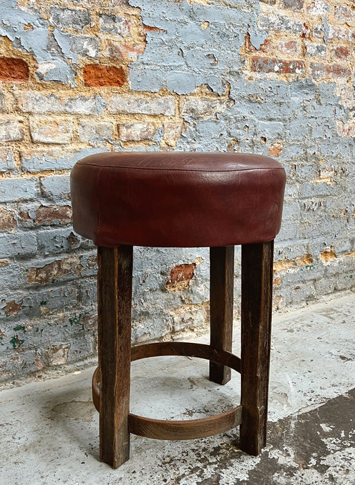 Tabouret en cuir