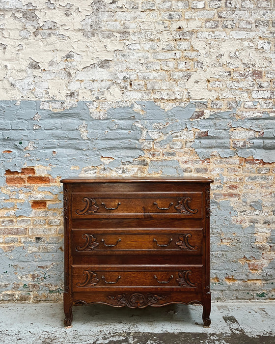 Commode néo-rustique