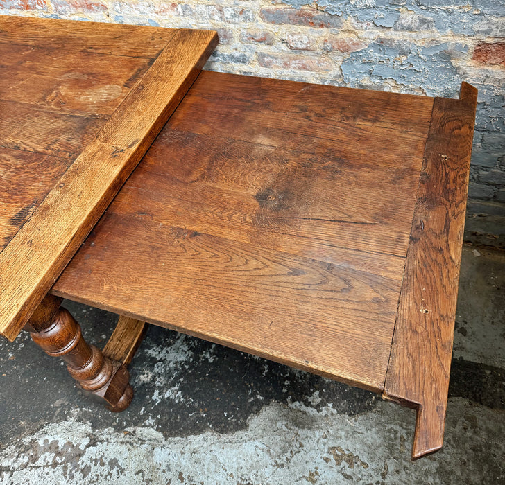 Farm table