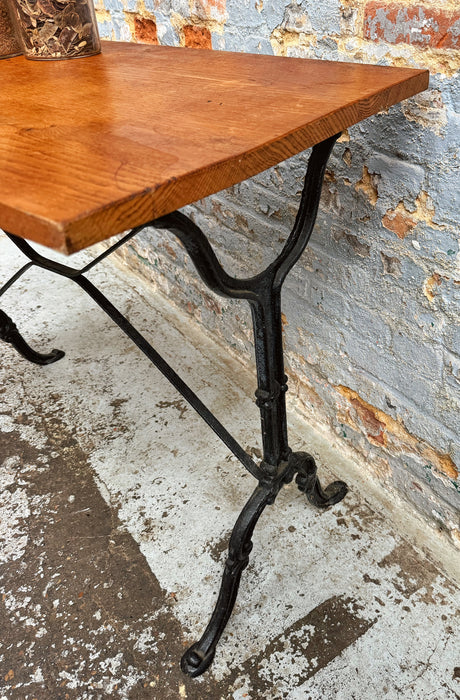 Table bistrot