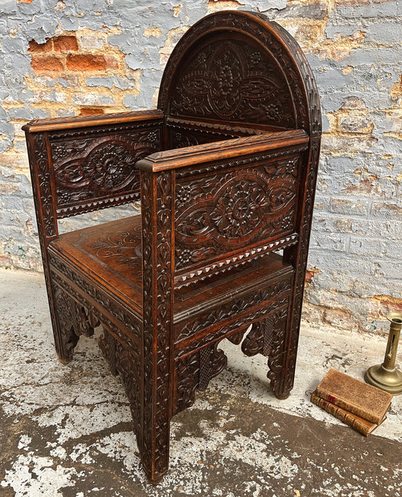 Fauteuil en châtaignier