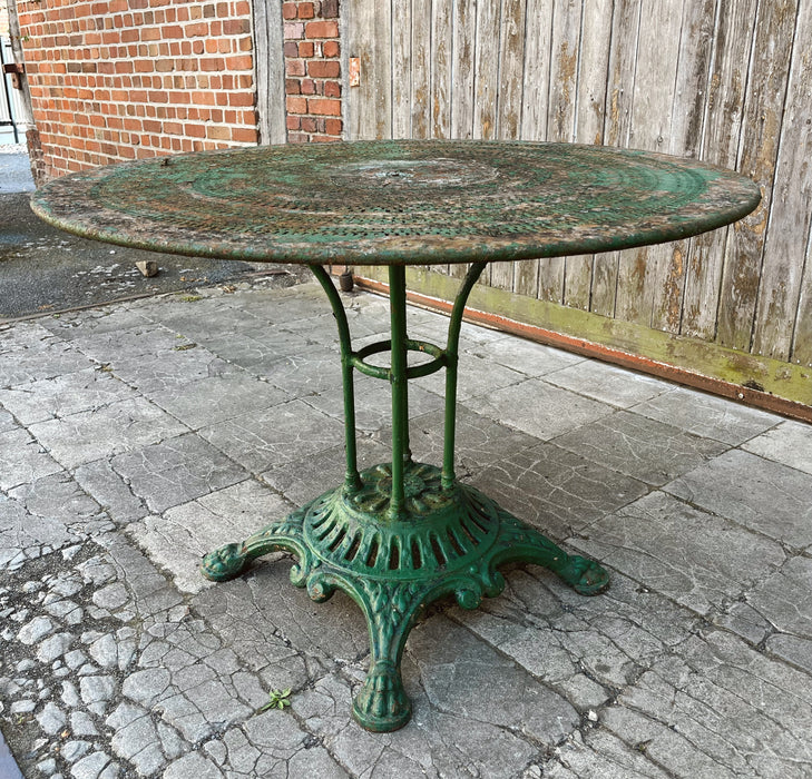 Table de jardin