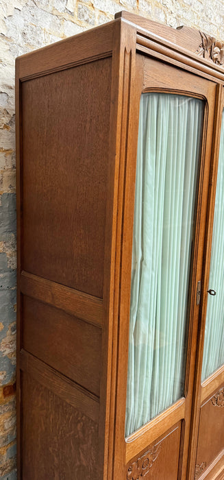 Display cabinet