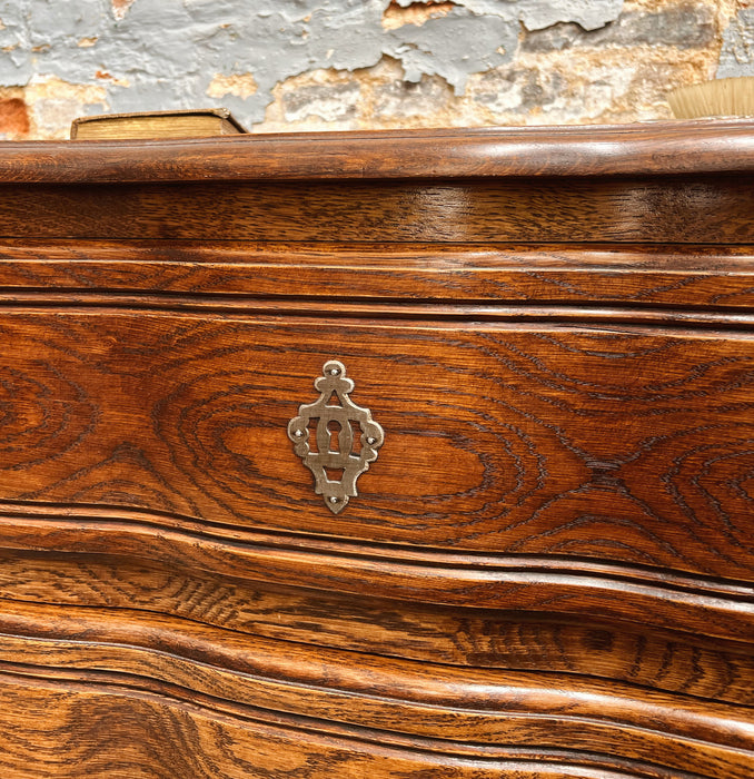 Neo-rustic chest of drawers