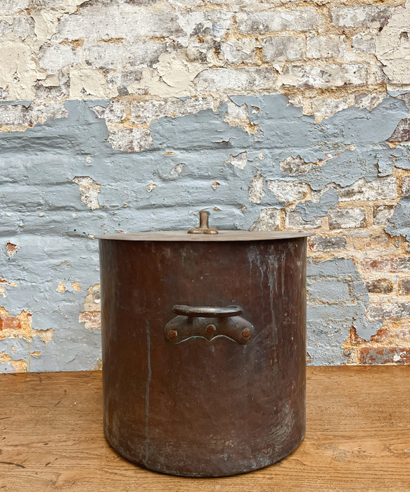 Copper pot