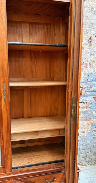 Armoire en noyer