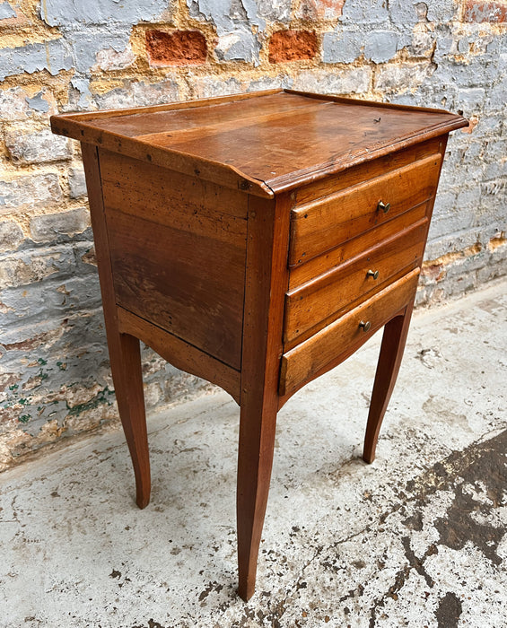 Double side bedside table