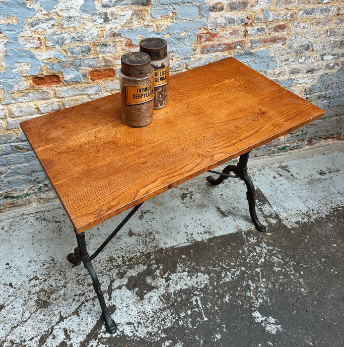 Table bistrot