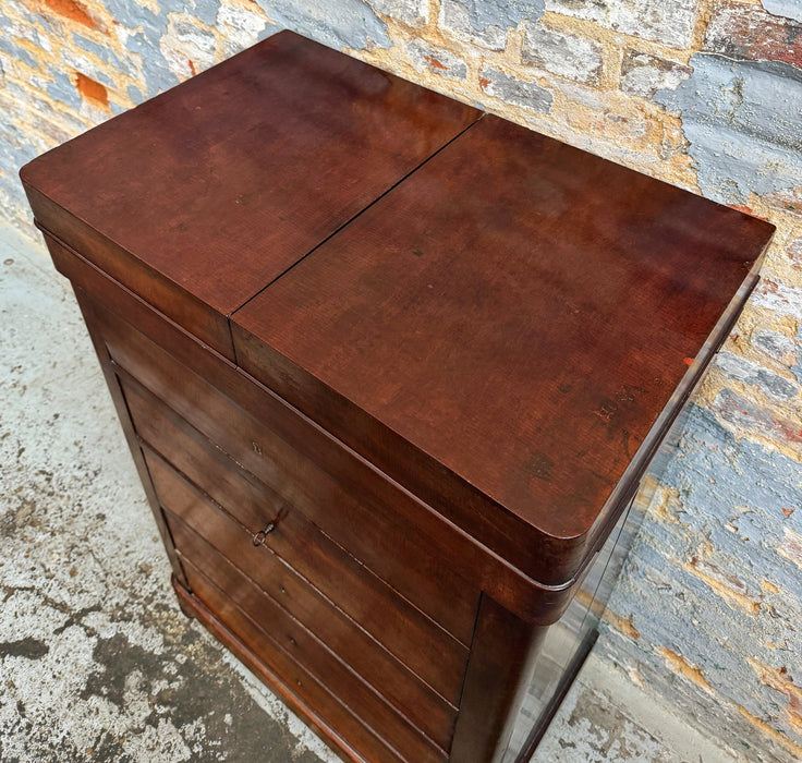 Barber cabinet