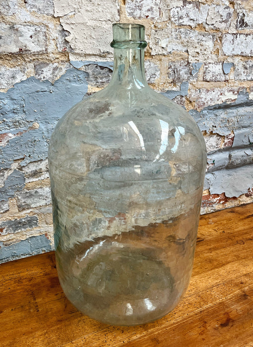 Glass jug