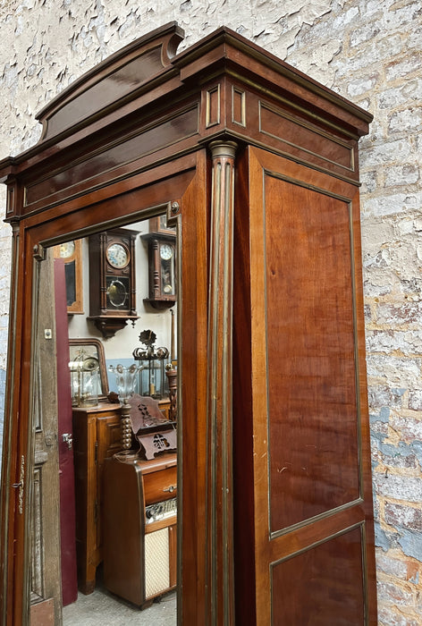 Armoire Louis XVI
