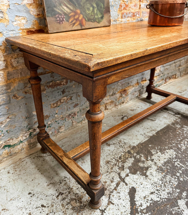 Table en chêne