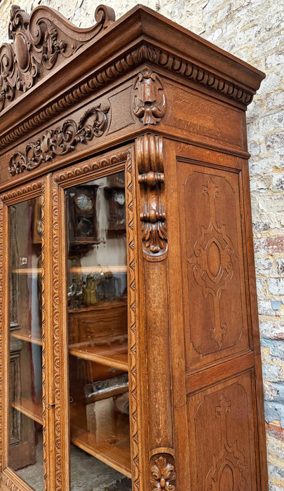 Oak bookcase