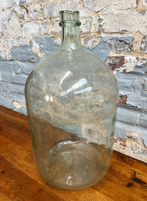 Glass jug