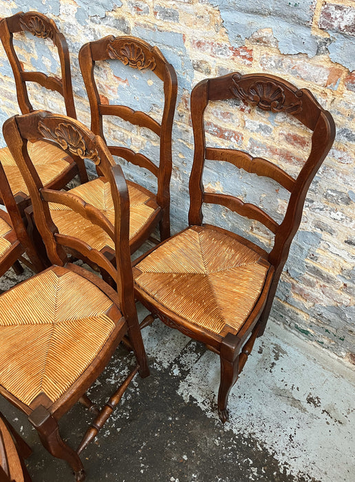 6 chaises néo-rustiques