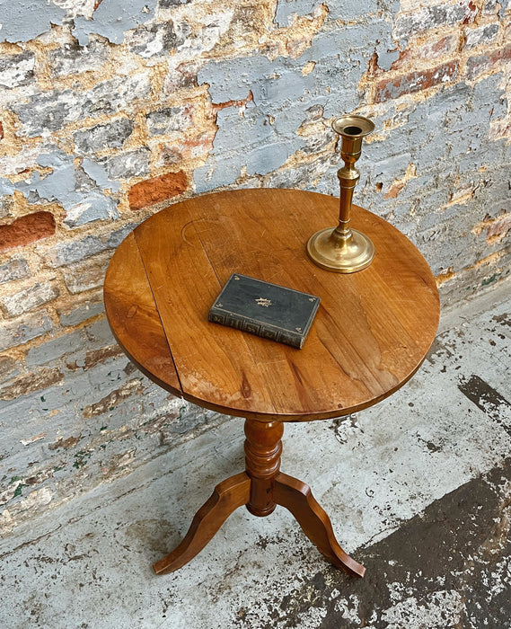 Walnut pedestal table