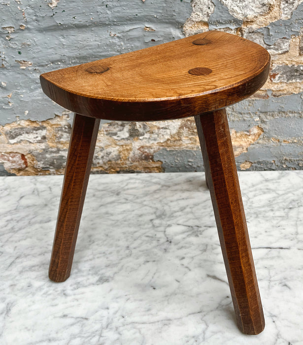 Tabouret tripode