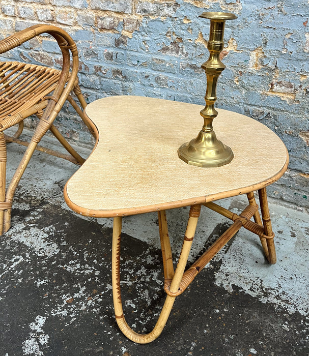 Fauteuil et table en rotin