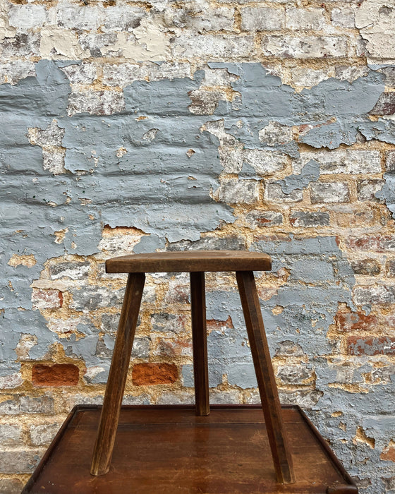 Tripod stool