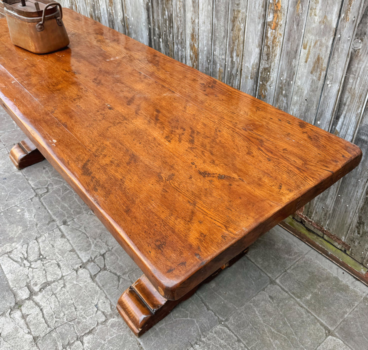 Table monastère